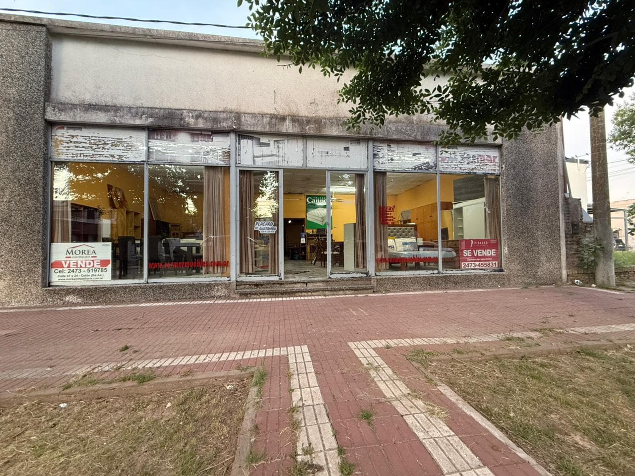 Local comercial con galpón en Mitre 730