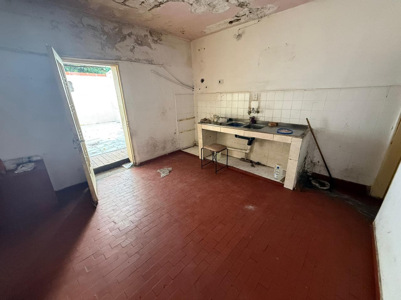 2 Locales comerciales en pleno centro
