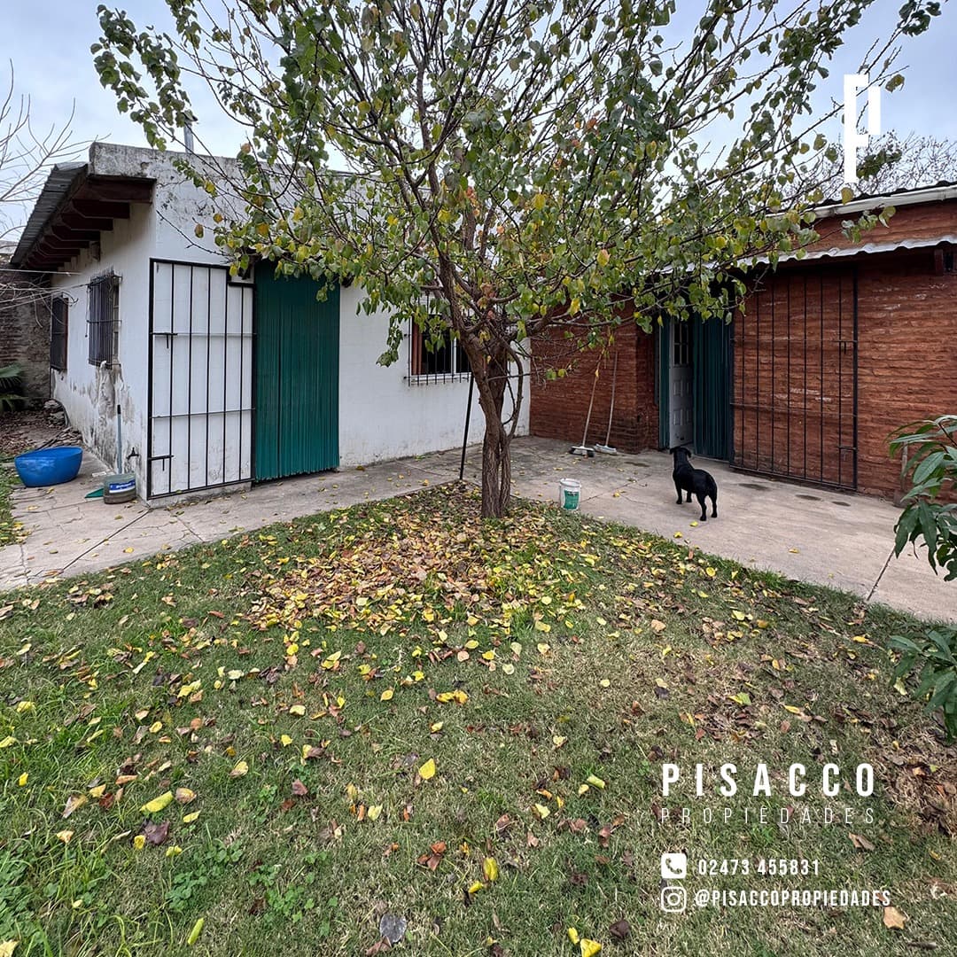 Casa con galería y garaje en Colón