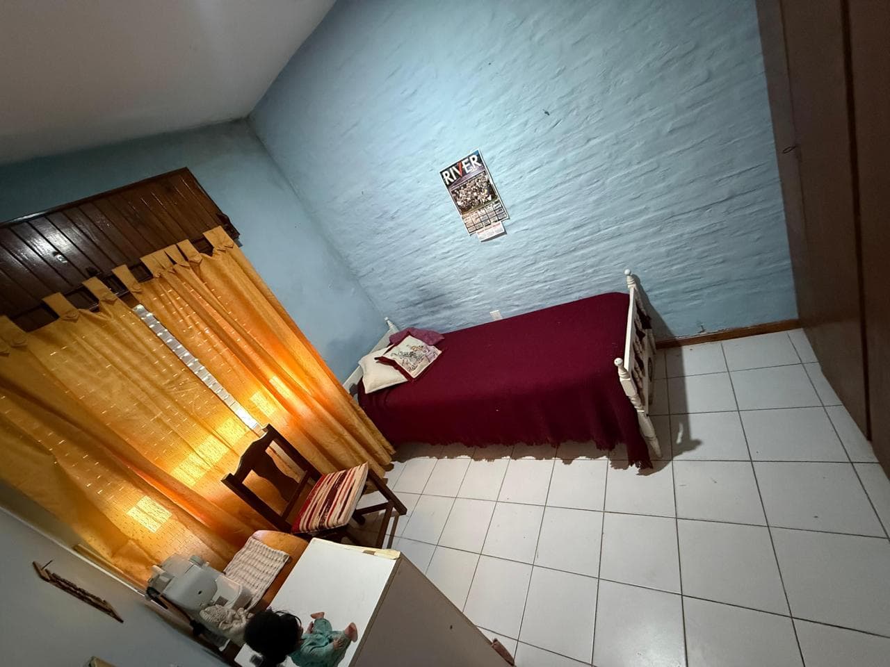 Casa con pileta y garaje en Colón