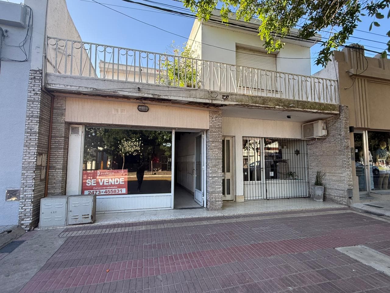 2 Locales comerciales en pleno centro